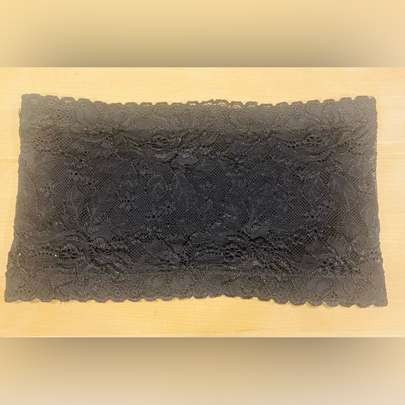 Zenana Outfitters Other - Lace Bandeau Bralette Front Lines Back Lace Strapless Bra One Size Black